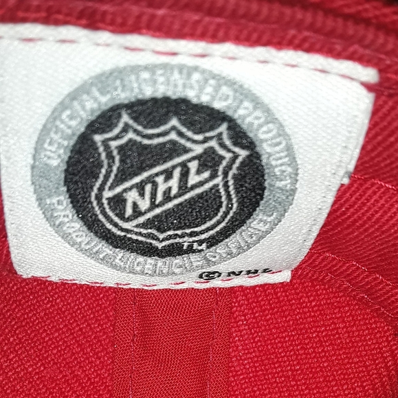 Calgary Flames NHL / Reebok Full Fitted Hat - Picture 4 of 15